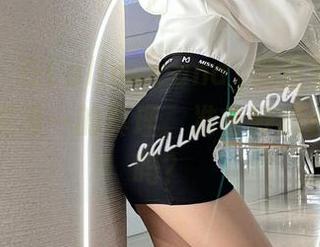 微密圈 – 在Callmecandy的世界里，性感长腿是唯一的真理，准备好观看合集了吗？