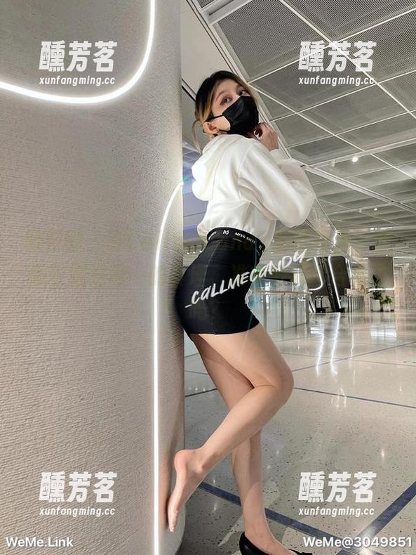微密圈 - 在Callmecandy的世界里，性感长腿是唯一的真理，准备好观看合集了吗？