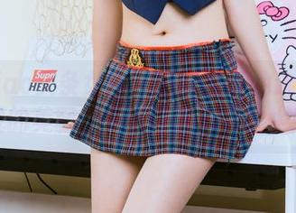 TouTiao头条女神 – 沉醉在泳池边：大悦悦的美图，竟然让我忘了喝水！