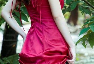 UGirls尤果网 – Abby金金在线分享的礼服合集，果然每一件都有故事