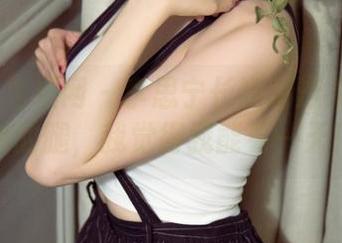 UGirls尤果网 – 李思宁长腿精选集：只看她的腿，我觉得我能看一天！