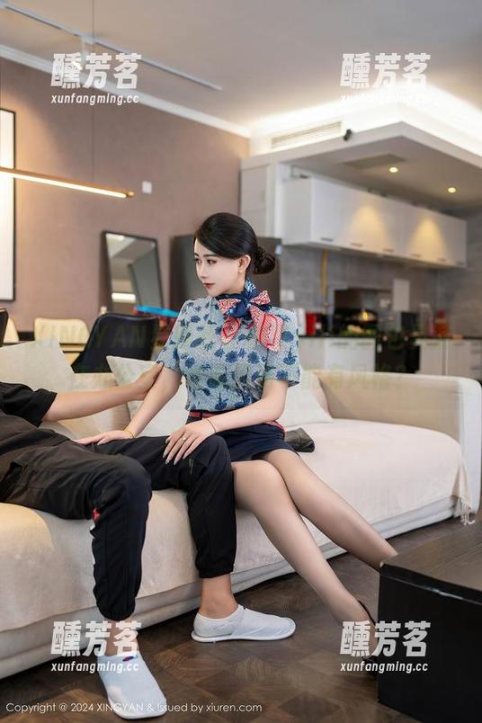 XINGYAN星颜社 - 伊黎yili的图包晃荡在办公室，谁说职场不能有风格？
