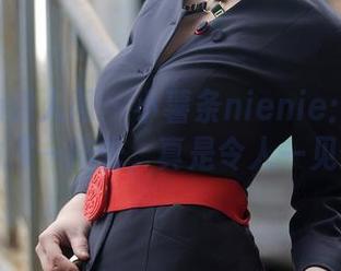 Xiuren秀人网 – 小薯条nienie：校园福利中的那一抹光，真是令人一见倾心！