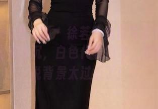 Xiuren秀人网 – 徐若兮黑白写真分享：黑色代表深沉，白色代表纯净，而我只想说背景太过瘾了！