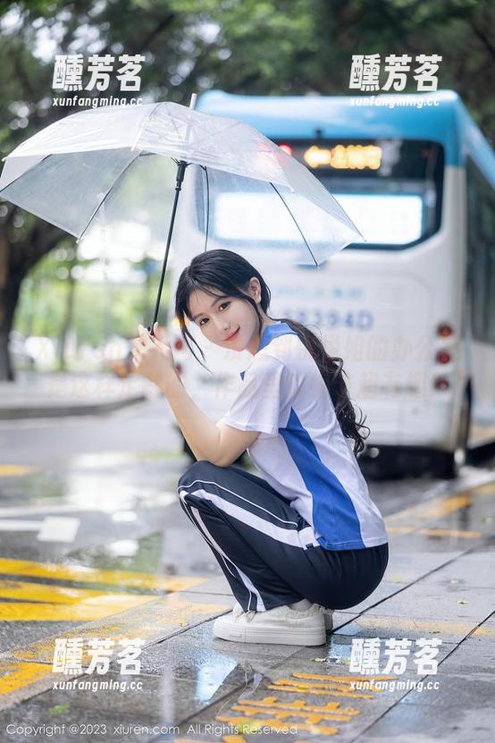 Xiuren秀人网 - 没想到悦悦姐的办公室是这样定制的，作品里的细节超有趣！