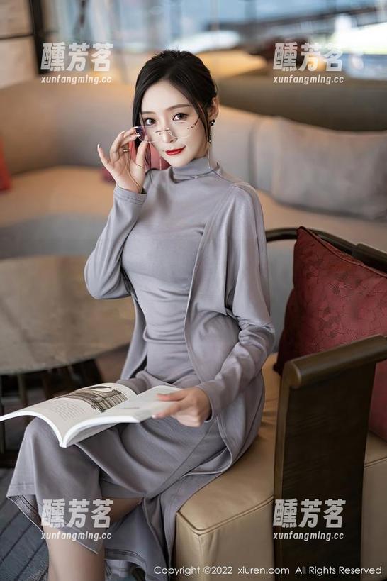 Xiuren秀人网 - 提到白芷yy女王的写真图集，我只想说：这衣服太好看了，想借！