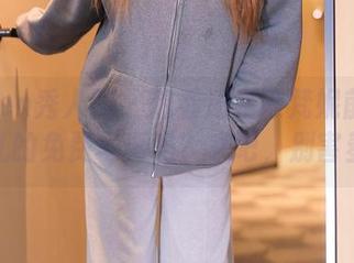 Xiuren秀人网 – 想看还是陈梵妮前女友婚礼的免费写真吗？来吧，别害羞！