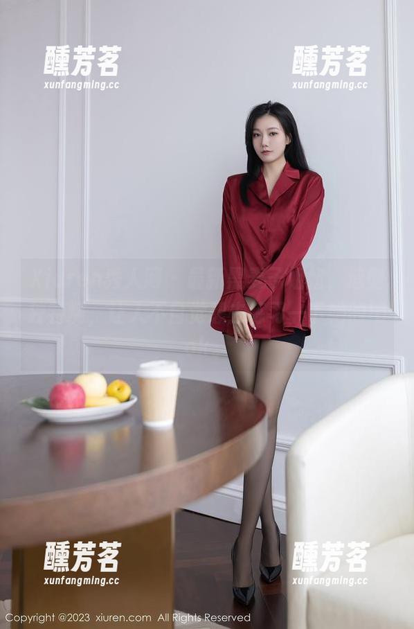 Xiuren秀人网 - 最新黑麦子姐姐，造型独特啊，让人不自觉想去练习一下她的look。