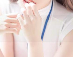 看看这组Yebin(전예빈)的肉丝，原图和照片是完全不同的故事，太会勾人了！