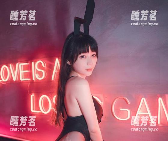 谁说usejan蓝蓝只会黑兔？看她的cos瞬间就想尖叫！