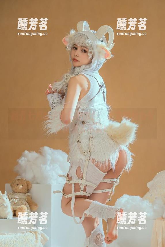 翻开七月喵子的私拍图包，女友的魅力与日常滴水不漏！
