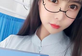 亚马逊鲶鱼的雨后家政写真，壁纸让你瞬间想躺平！