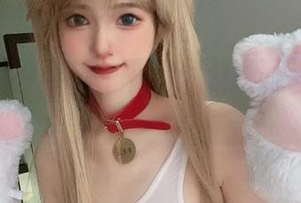 倦倦喵写真资源讨论：露背裙的时尚意义到底在哪？