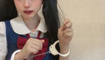 白丝加持，倦倦喵的私房美图让人忍不住想多看几眼！