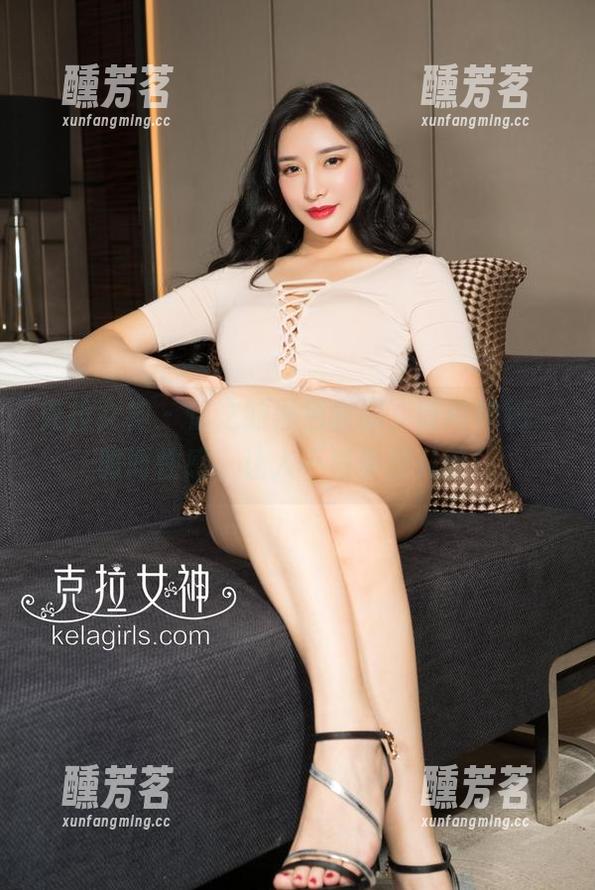 克拉女神 - 忆之的黑色套图，时而神秘，时而性感，让人不禁多想几秒！
