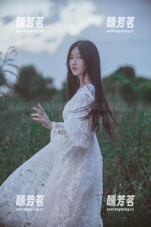 南桃Momoko的春日野穹体操服套图，私拍中的每一帧都像是在说悄悄话！