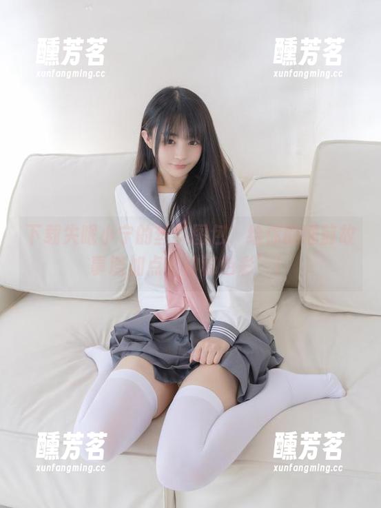 下载失眠小宁的丝袜图包，给你的睡前故事增加点‘神秘色彩’！