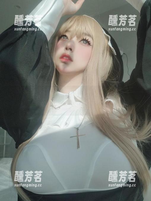 女主K的女巫作品，图库充满了神秘与魔幻，点击费劲吗？