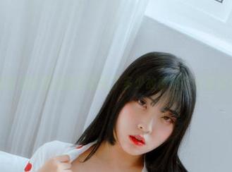 想知道宋哈娜短裙写真藏了多少故事吗？快来分享！