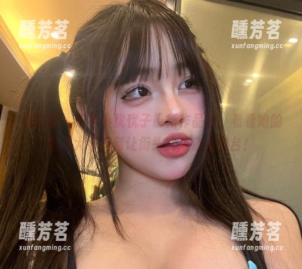 微密圈 - 跟着小优优子最新作品集，看看她的貂皮大衣如何让街头变成走秀舞台！