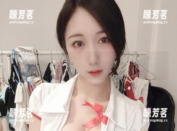 小玉吃果冻 微密圈 - 观看小玉吃果冻最新写真集:软萌妹纸的日常,瞬间治愈你的心情!