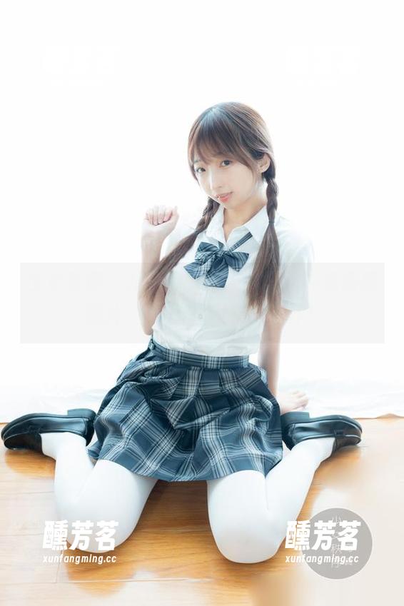 少女秩序 - 从小满到女王，只需一组最新图片，今天谁更fashion？
