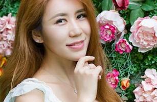 尤物馆 – 让人与肉丝同频：FoxYini孟狐狸精选写真集，轻松一刻！