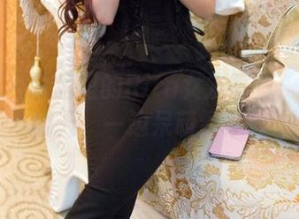 推女郎 – 网盘里的Rita女友写真：一边美翻天，一边呆萌到家！