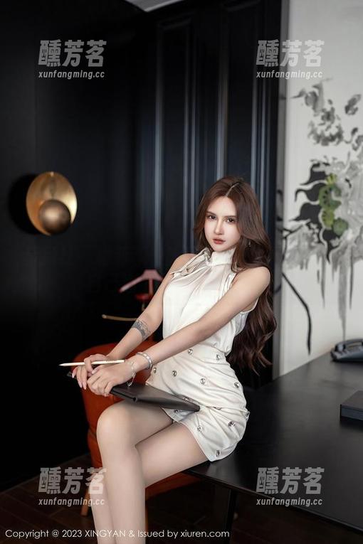 星颜社 - 穆菲菲校服写真——越看越觉得自己墙上需要这种壁纸！