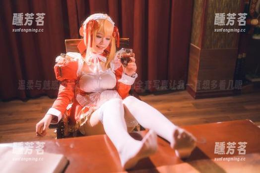 温柔与魅惑的碰撞：星黛鹿鹿i的全套写真让我一直想多看几眼