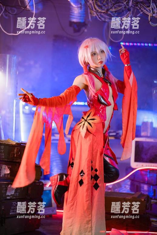 惨了，果咩酱的少女作品集太好看，下载都成了浪费时间！