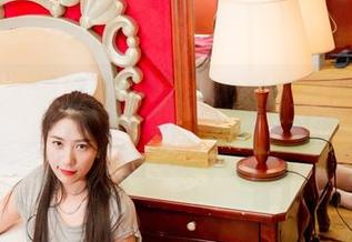果团网 – 说好的JK写真集更新，周晓唯又撩到了我心坎里！