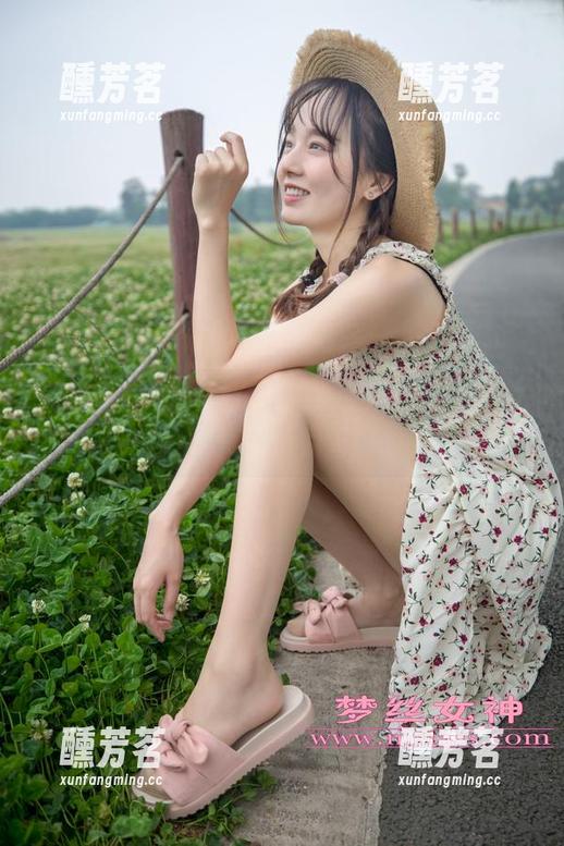 梦丝女神 - 跟着乔儿美女主播的节奏，免费美图乐翻天！