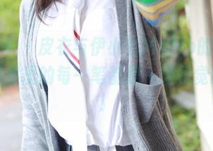 模范学院 – 皮衣与伊小七MoMo的故事，私拍图集里的每一笔都是一场视觉的冒险！
