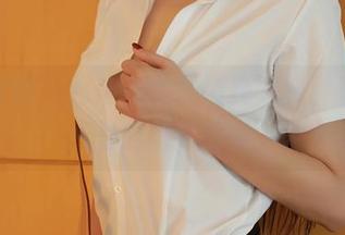 模范学院 – 从宅兔兔的清纯写真，看网盘里的甜蜜致郁