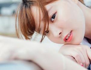 波萝社 – 合辑：王语纯和她的秘书们，谁说工作不能调皮？