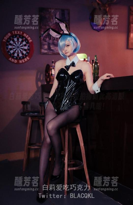 白莉爱吃巧克力 白莉爱吃巧克力把芭芭拉拍得如此高清原图,让我忍不住想多看几眼!