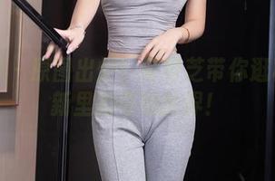 秀人网 – 原图出炉！可可芝带你逛校园更新里的奇妙世界！