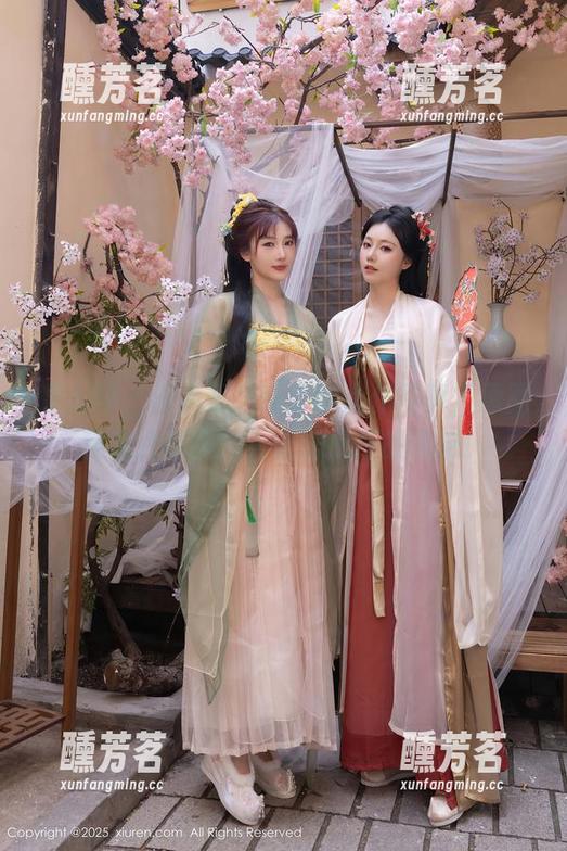 秀人网 - 周周不吃香菜的女仆写真，原图和照片都是让人无法抗拒的诱惑！