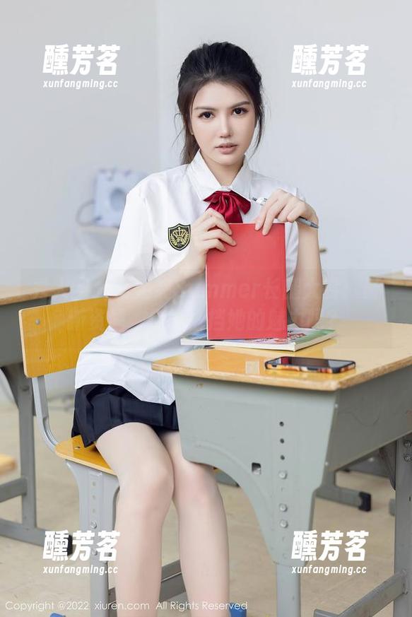 秀人网 - 夏笑笑Summer长腿大赏：最新资源，你能抵挡她的魅力吗？