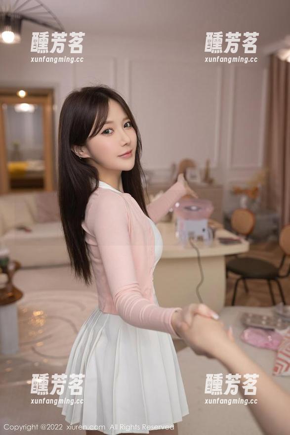 秀人网 - 小夕Kitty与圣诞全集：让我们在白雪皑皑中偷得一丝温暖吧