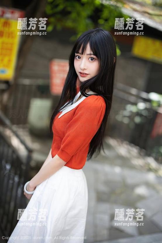 秀人网 - 小纯子JK大揭秘，携无圣光图包装满你的好奇！
