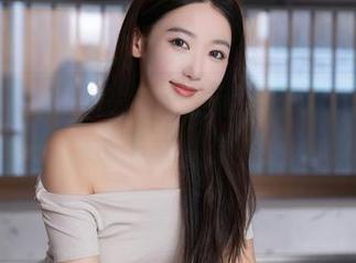 秀人网 – 光脚在世界上走，李宓儿的裸足作品，给你资源和灵感双丰收！