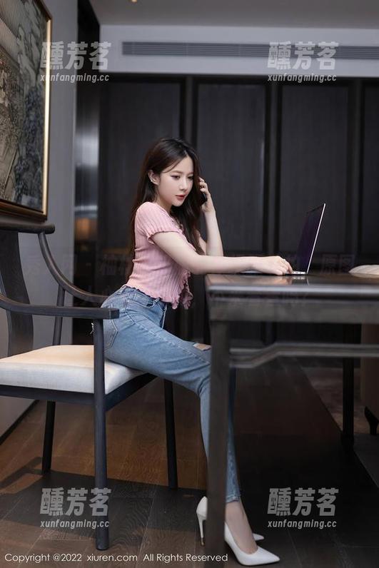 秀人网 - 柚柚小奶瓶的体操服私拍，原图让人心里痒痒的，不来看看吗？