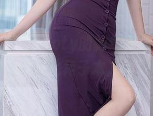 秀人网 – 芝芝booty的新红裙写真更新，穿裙子的她居然比裙子本人还吸引眼球！