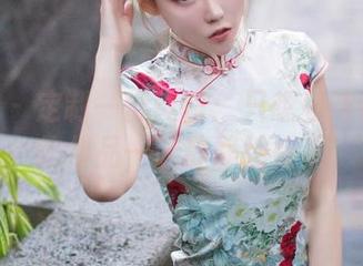 秀人网 – 定制一份纯白：只想和诗诗kiki的作品一起静静地待着