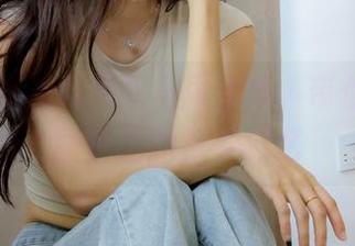 绮梦摄影 – 月月双马尾合集，带你走进美图背后的青春记忆
