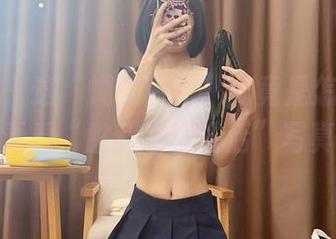 微密圈 – 这“蝴蝶白丝”究竟是怎样的存在？来看看“胜利的小生活”写真图集！