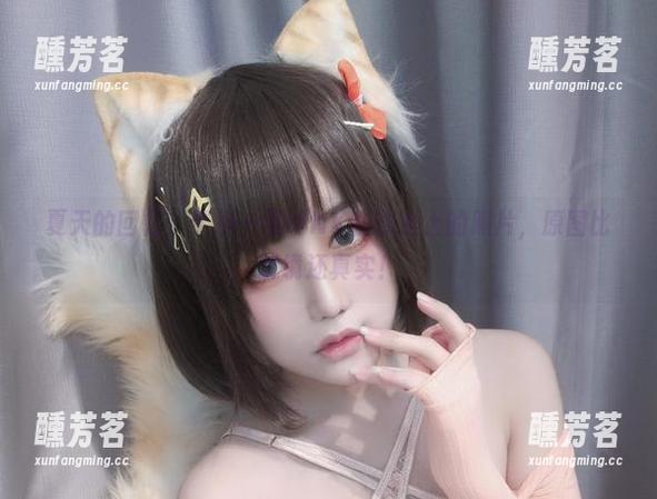 夏天的回忆：芊川一笑MNK在沙滩上的照片，原图比滤镜还真实！