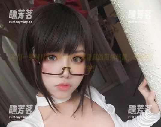 芊川一笑MNK：私拍作品里隐藏的厨娘秘籍，想知道我都没学会！